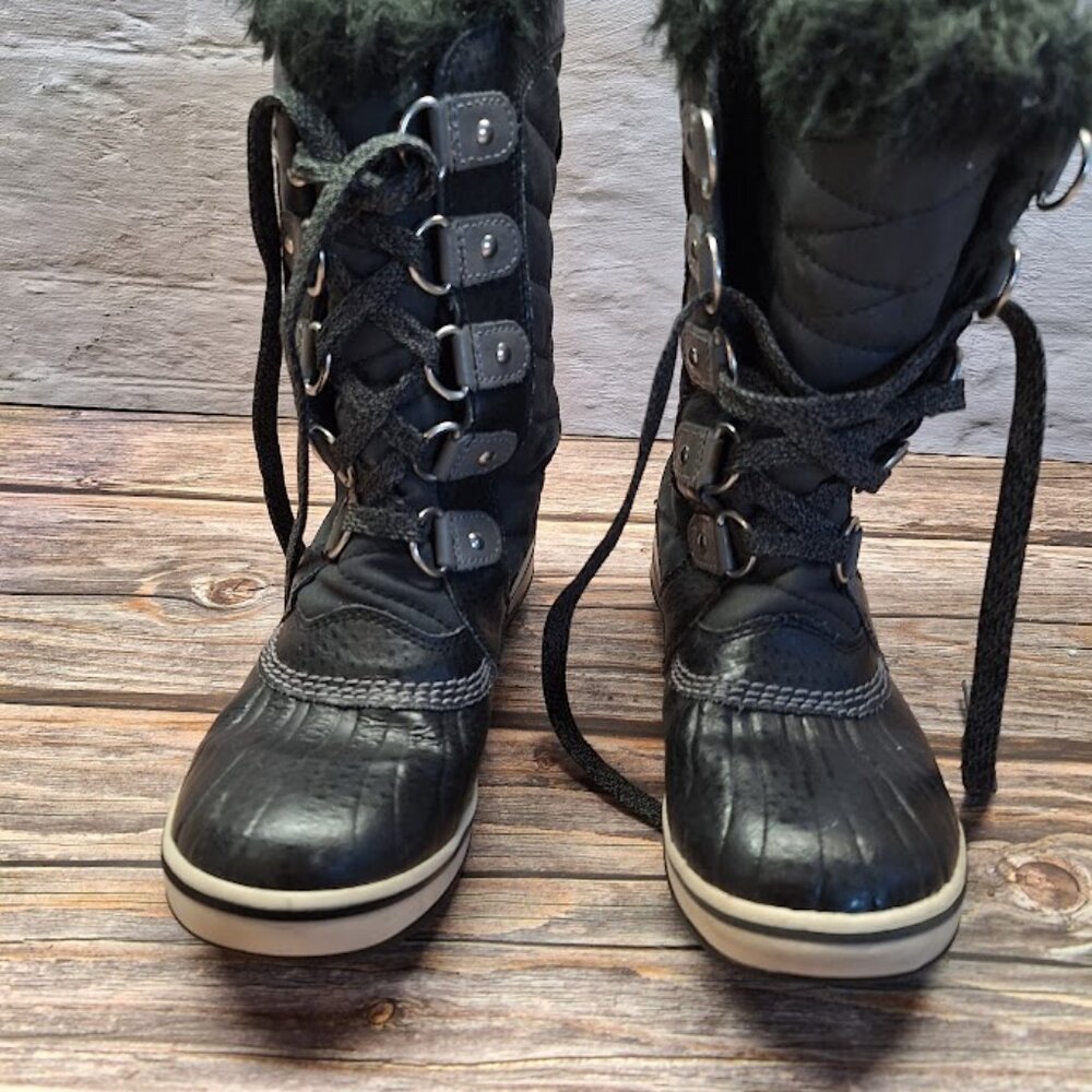 Sorel Tofino II Winter Boots Black Insulated Waterproof Lace Up Youth Size 1